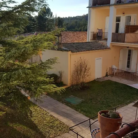 Daire Spacious With Terrace And Mountain View *