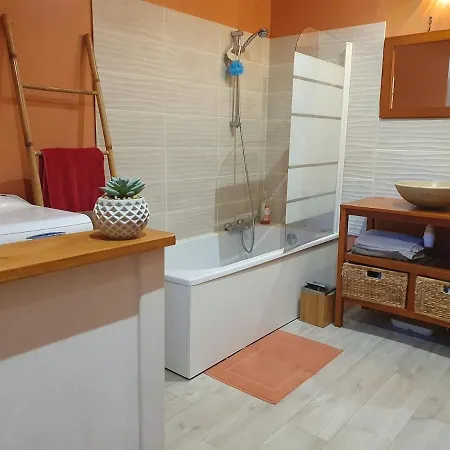 Daire Spacious With Terrace And Mountain View *