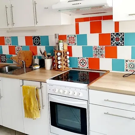Daire Spacious With Terrace And Mountain View